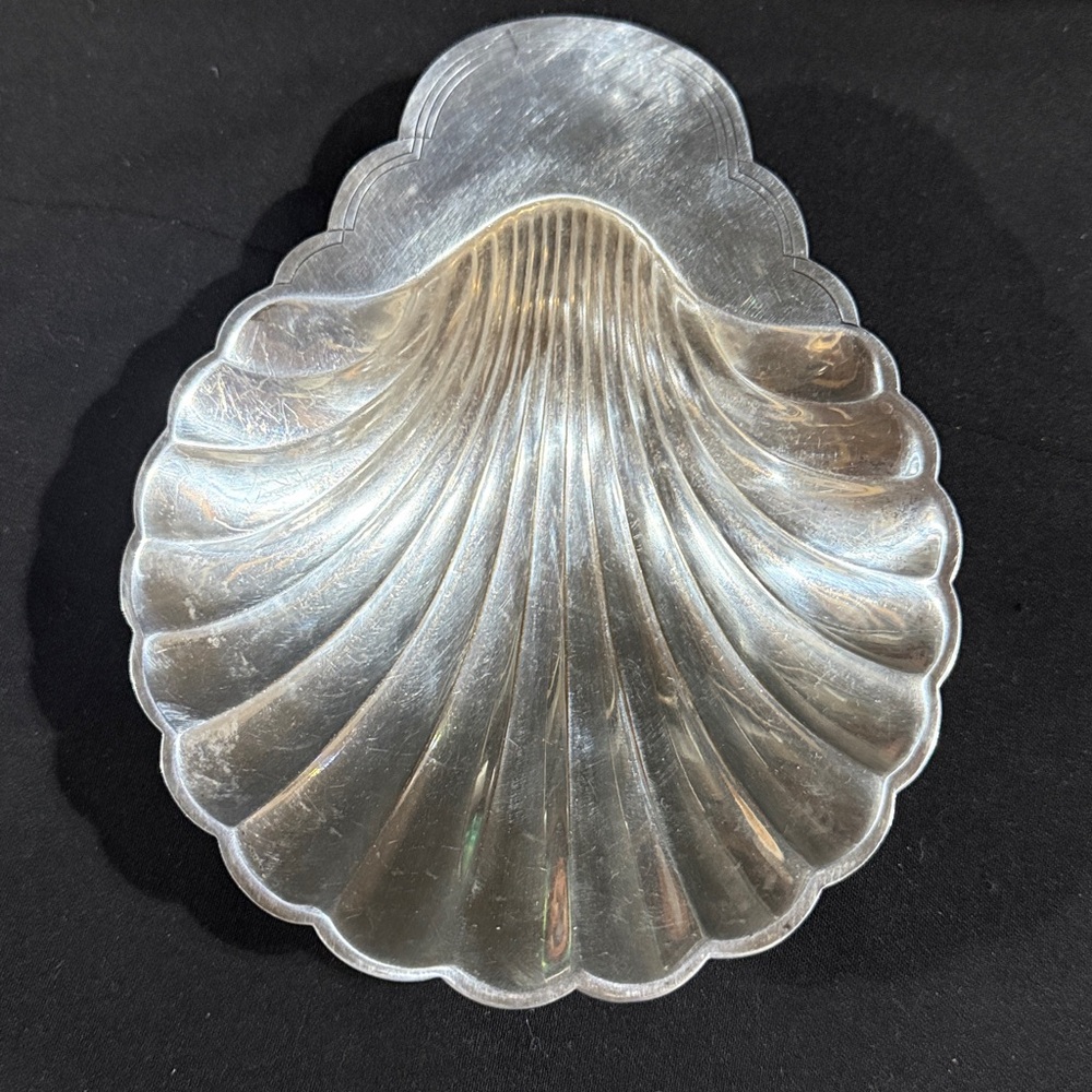 Silver Plated Shell-Shaped Decorative Dish